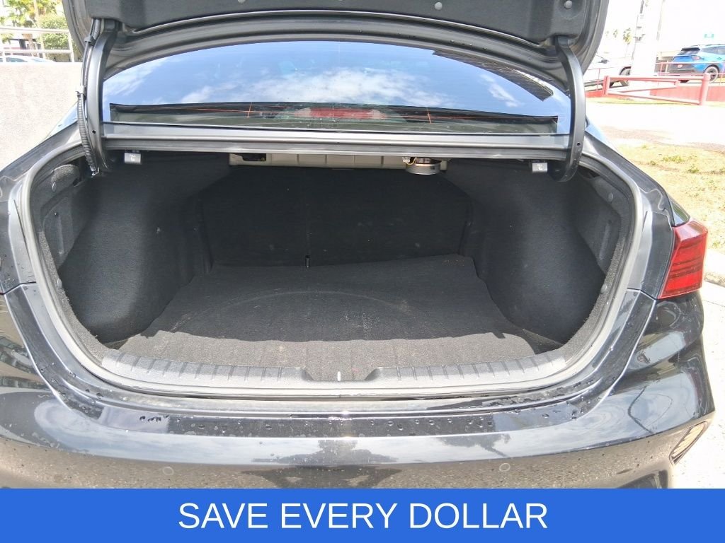 Used 2022 Black Kia GT image 6