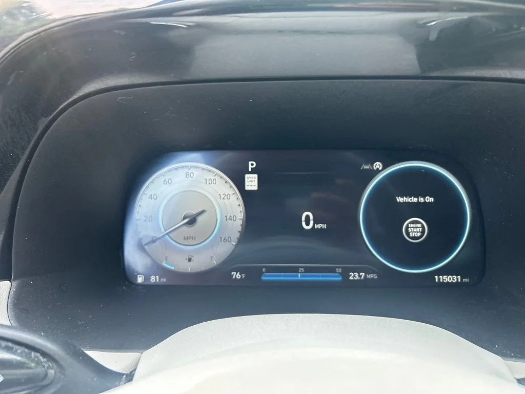 Used 2023 White Hyundai Limited image 19