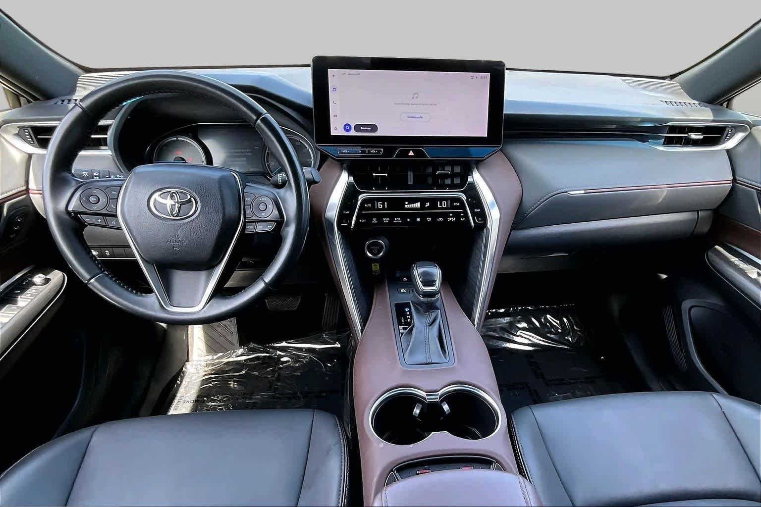 Used 2023 Wind Chill Pearl Toyota XLE image 15