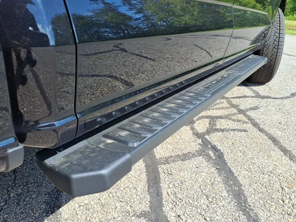New 2026 Agate Black Metallic Ford XLT image 10