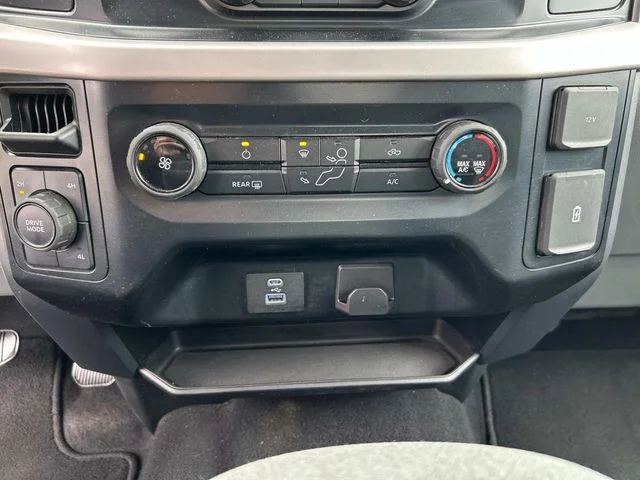 Used 2023 White Ford XLT image 34