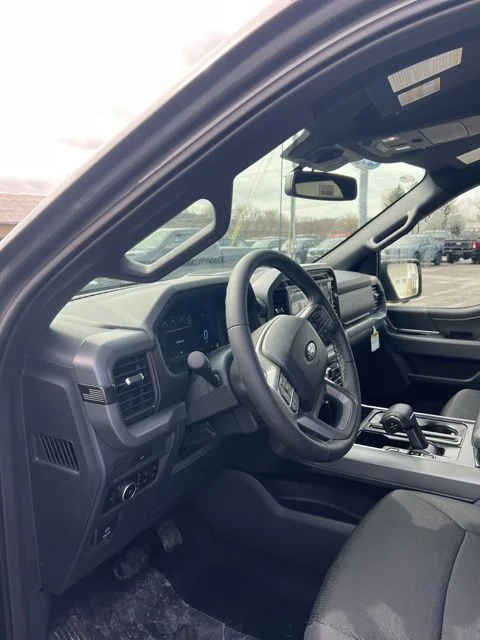 Used 2026 Gray Ford XLT image 29
