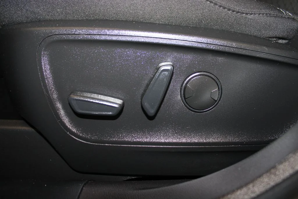 Certified Used 2023 Atlas Blue Metallic Ford Active image 19