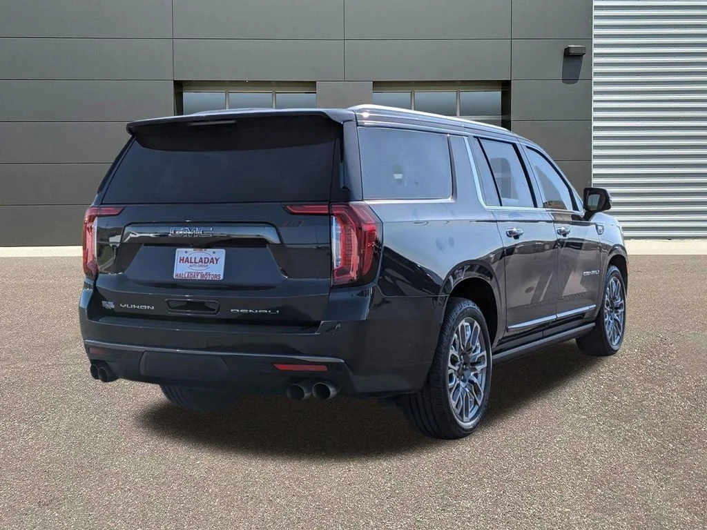 Used 2024 Titanium Rush Metallic GMC Denali Ultimate image 5