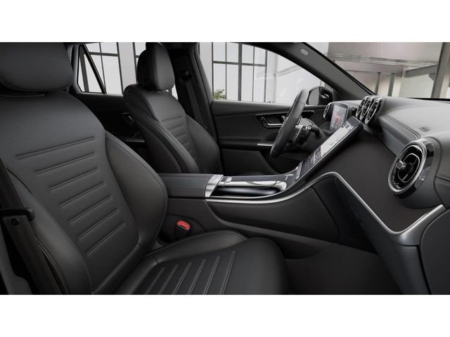 New 2026 MANUFAKTUR Patagonia Red Metallic Mercedes-Benz AMG® GLC 43 4MATIC® SUV image 5