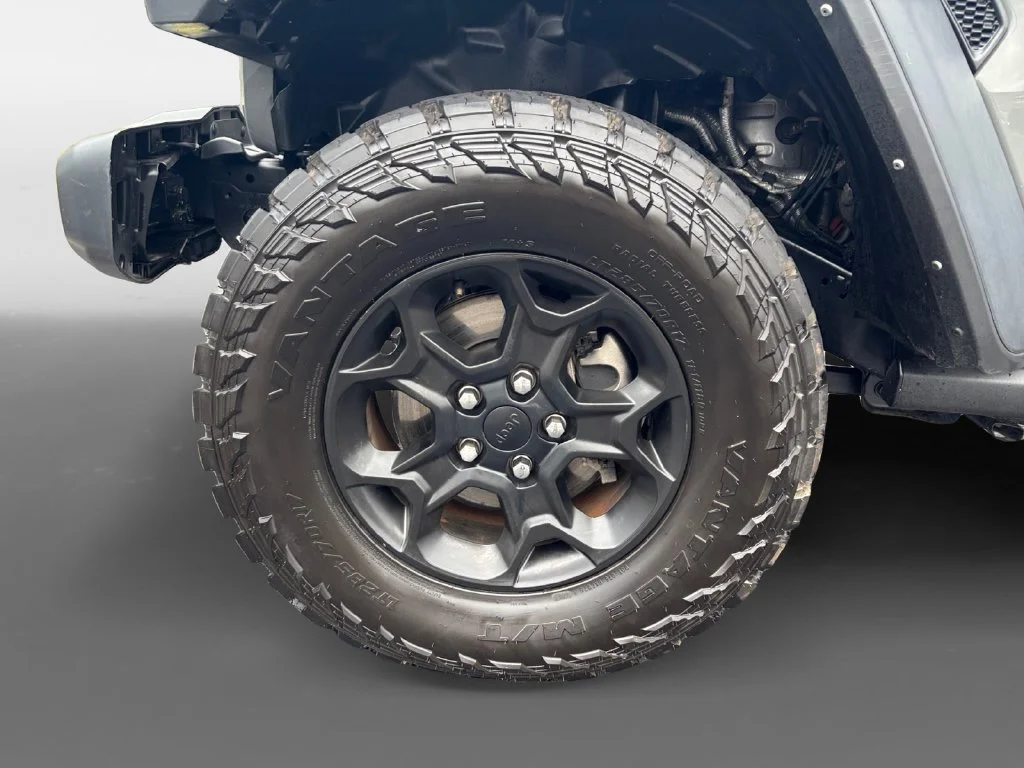 Used 2021 Gray Jeep Unlimited Rubicon 4xe image 16