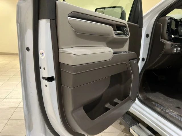 New 2026 White GMC SLT image 21