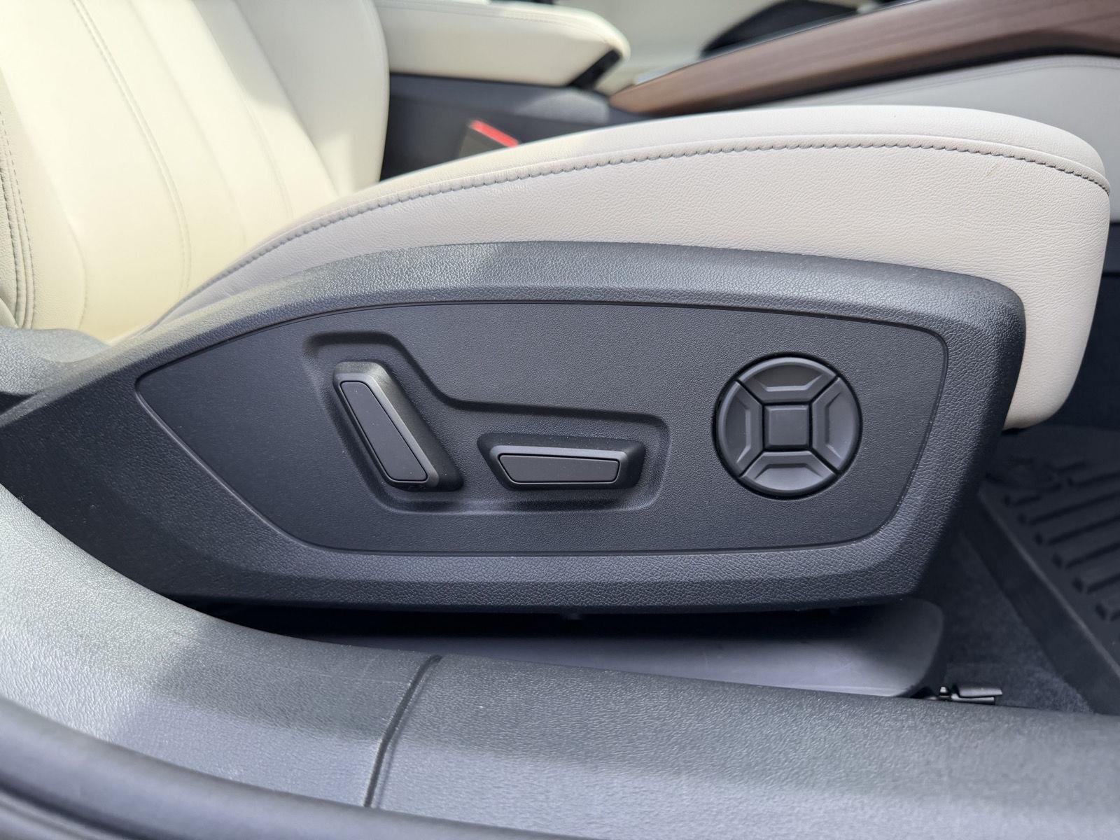 Used 2025 Chronos Gray Metallic Audi Premium Plus image 32