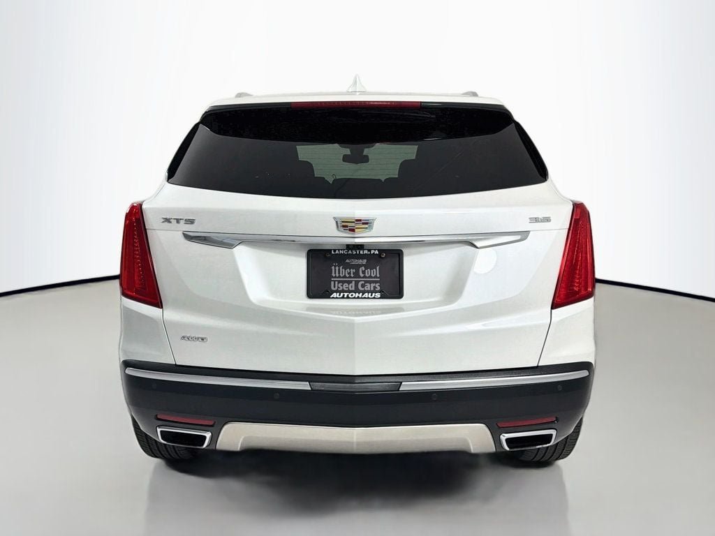 Used 2018 Crystal White Tricoat Cadillac AWD 4dr Platinum image 6