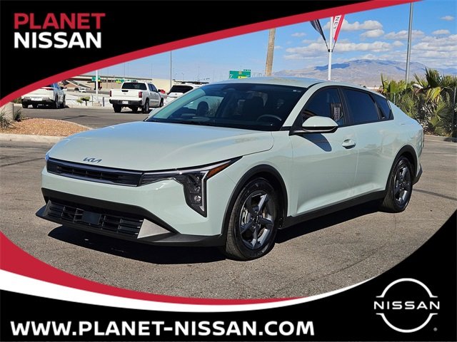 2025 Kia K4 LXS