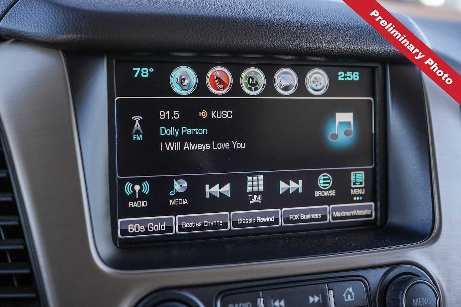 Used 2019 White Frost Tricoat GMC Denali image 18
