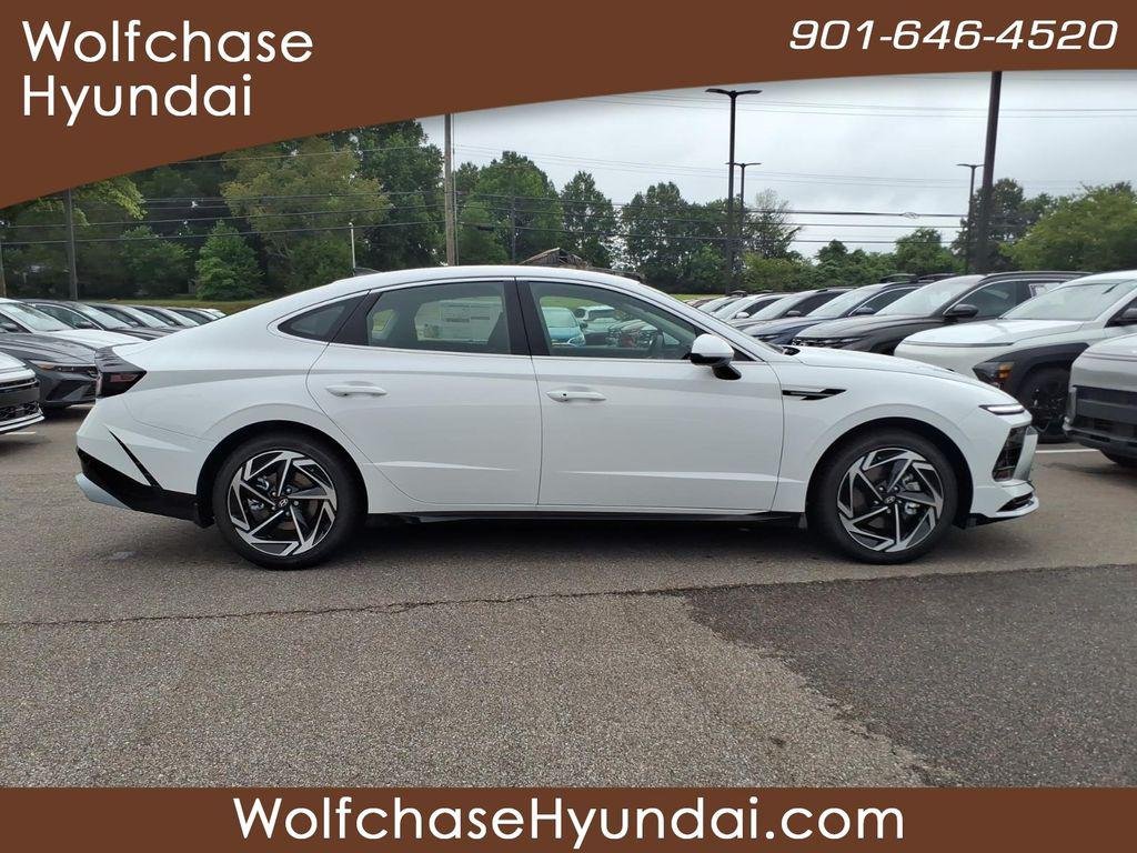New 2026 White Hyundai SEL Sport image 6