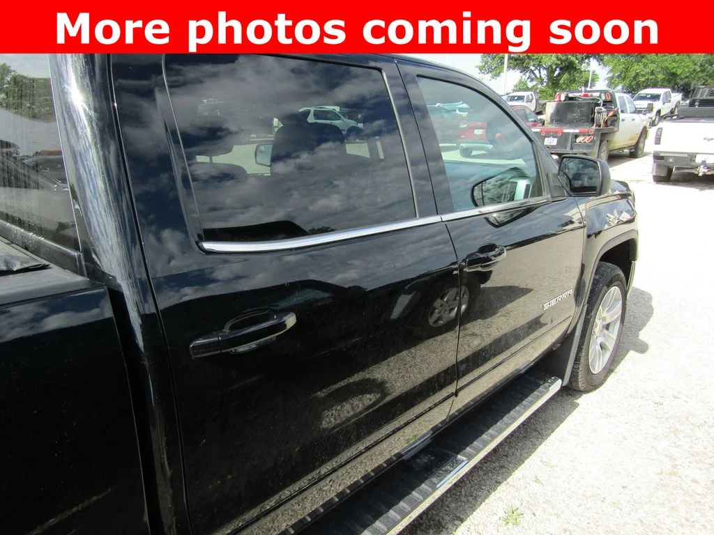 Used 2015 Onyx Black GMC SLE image 6