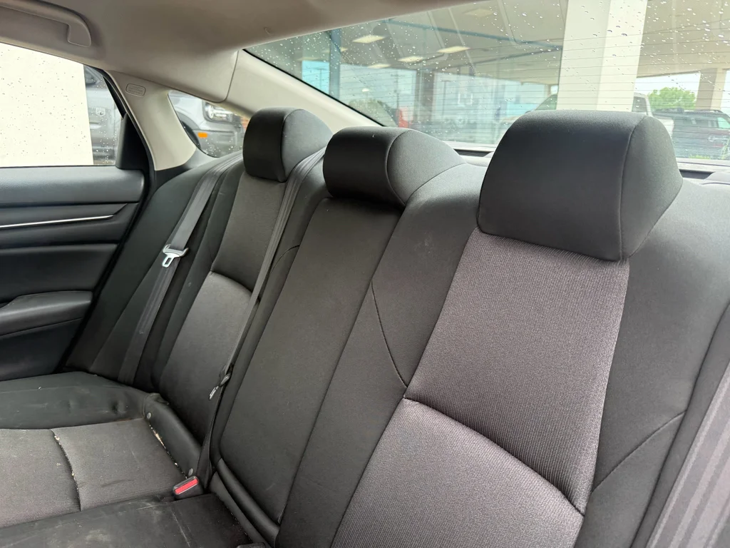 Used 2019 Platinum White Pearl Honda LX 1.5T image 11