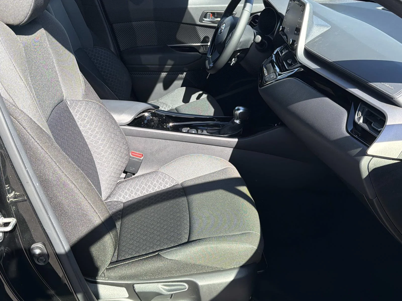 Used 2021 Black Sand Pearl Toyota LE FWD (Natl) image 23