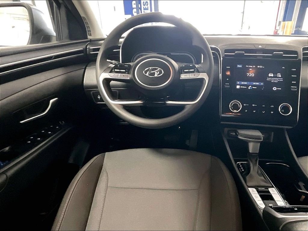 Used 2023 Silver Hyundai SEL image 17