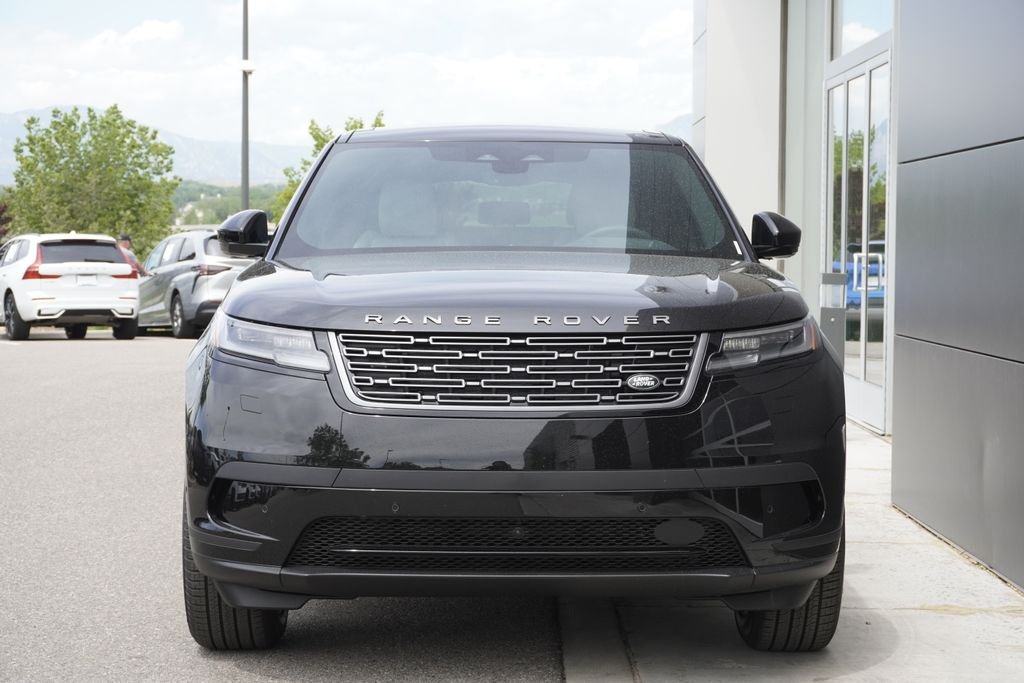New 2026 Santorini Black Land Rover S image 5