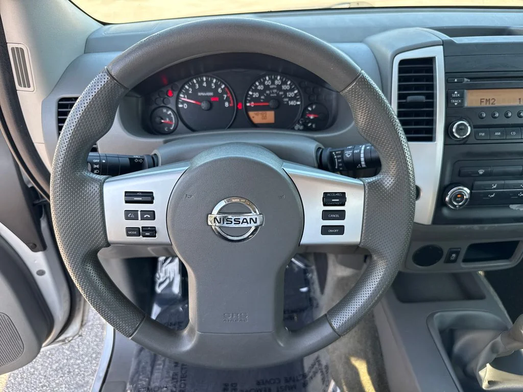 Used 2016 Silver Nissan S image 14