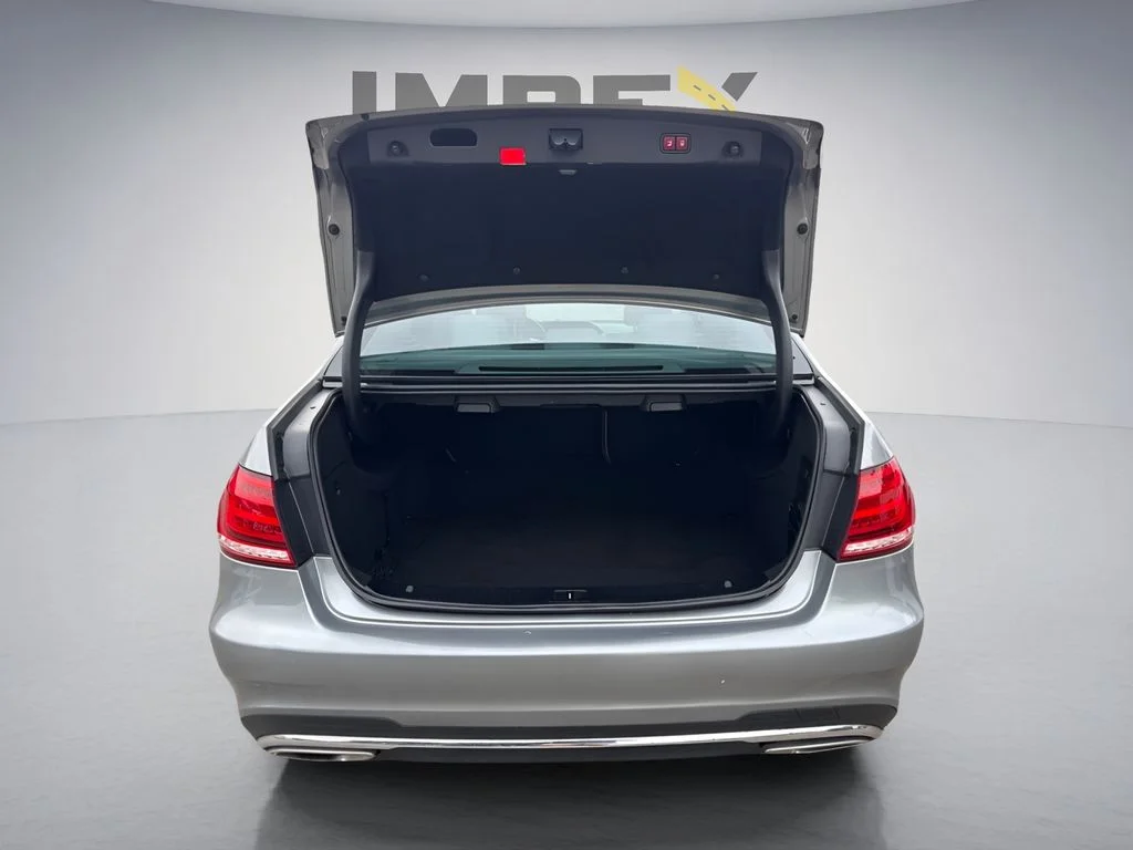 Used 2014  Mercedes-Benz E 250 image 32