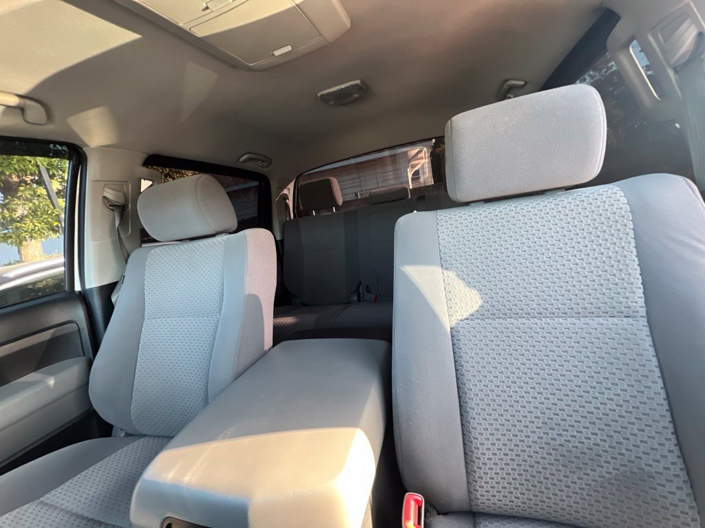 Used 2013 Super White Toyota Grade image 16