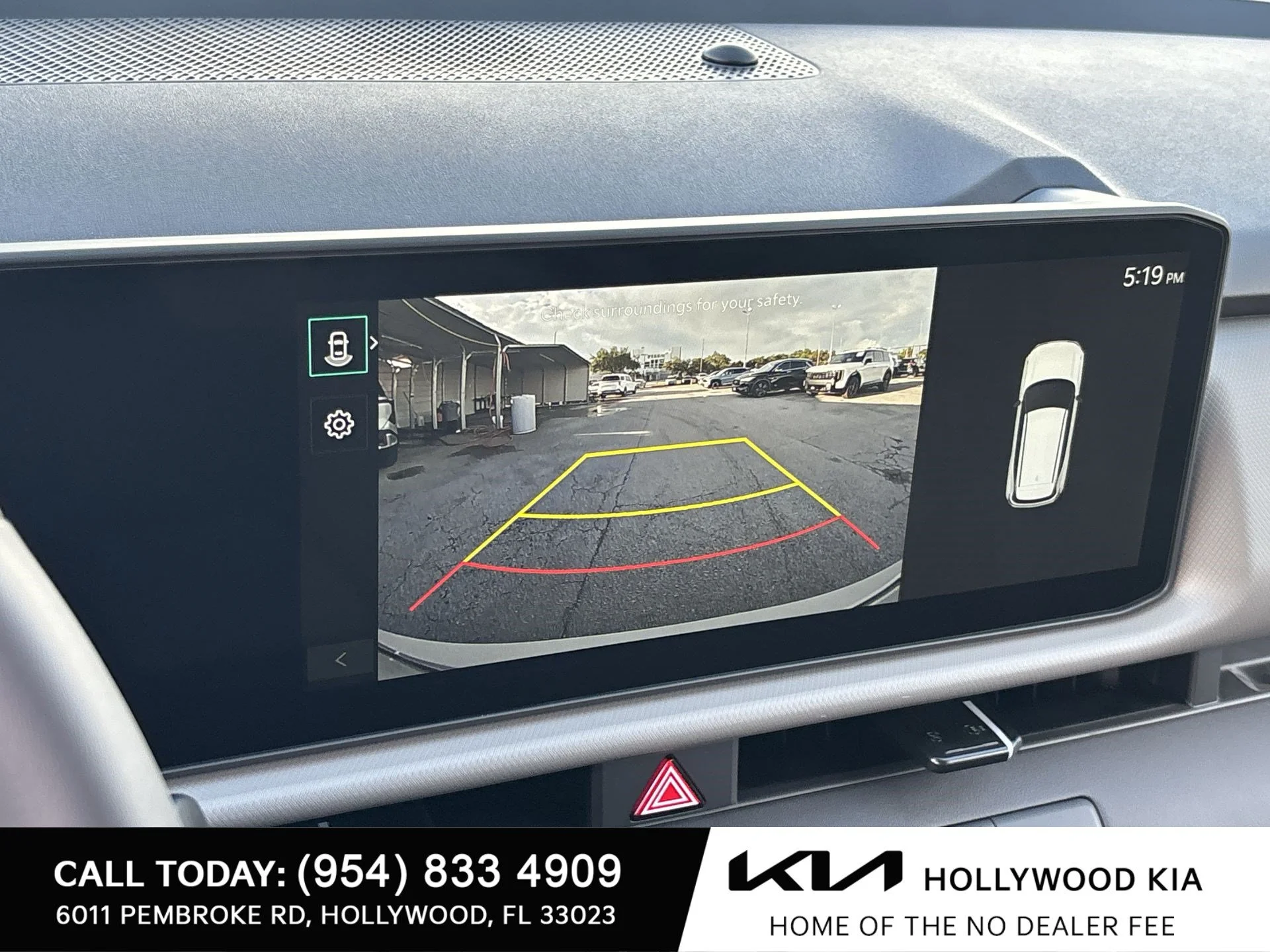 New 2027 Pale Gray Kia S image 21