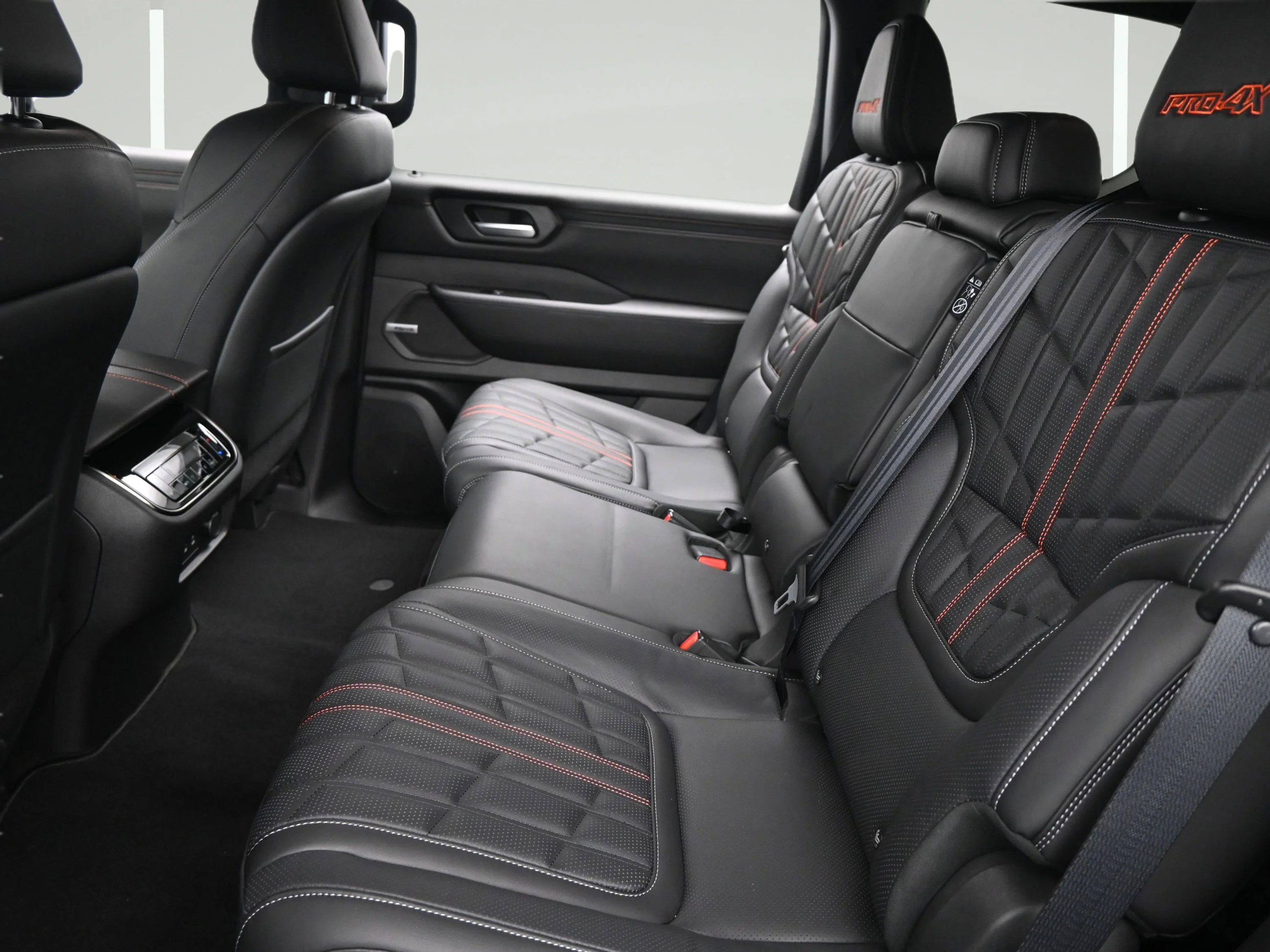 Certified Used 2025 Gun Metallic Nissan PRO-4X image 11