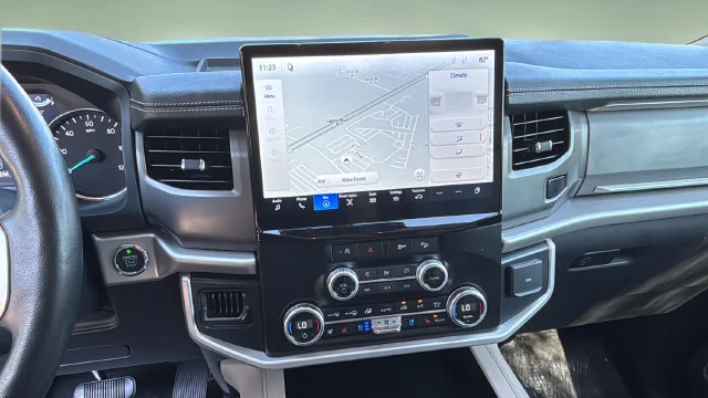 Used 2024 White Ford XLT image 25
