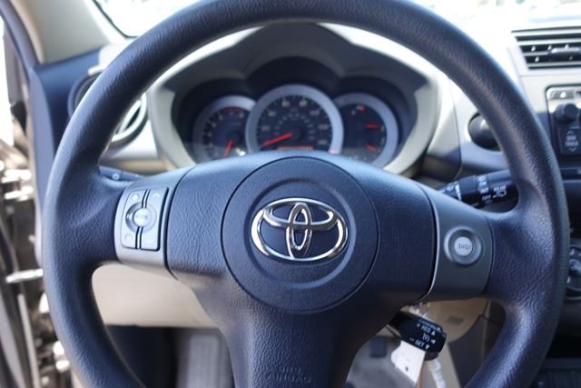 Used 2012 Brown Toyota Base image 14