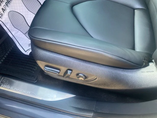 Used 2025 Magnetic Gray Metallic Toyota XLE image 2