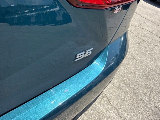 Used 2025  Toyota SE image 35
