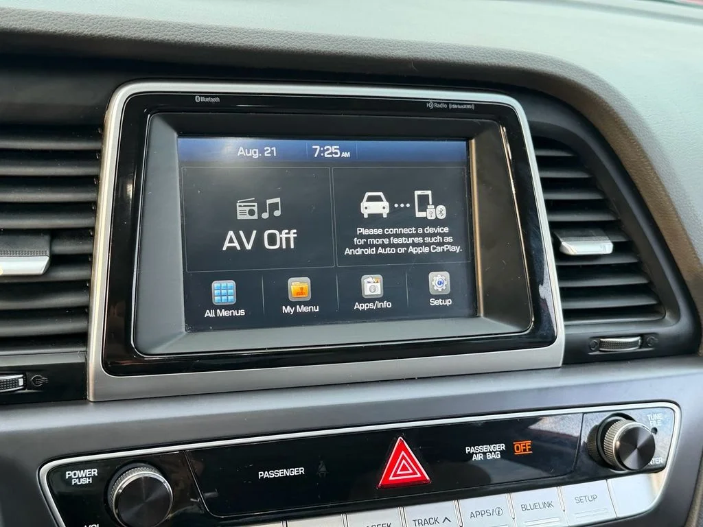 Used 2019 Red Hyundai SEL image 19