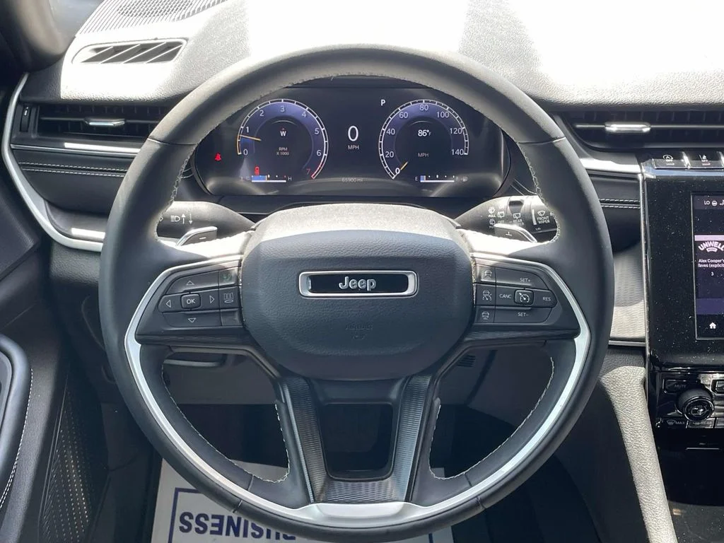 Used 2023 White Jeep Altitude X image 13