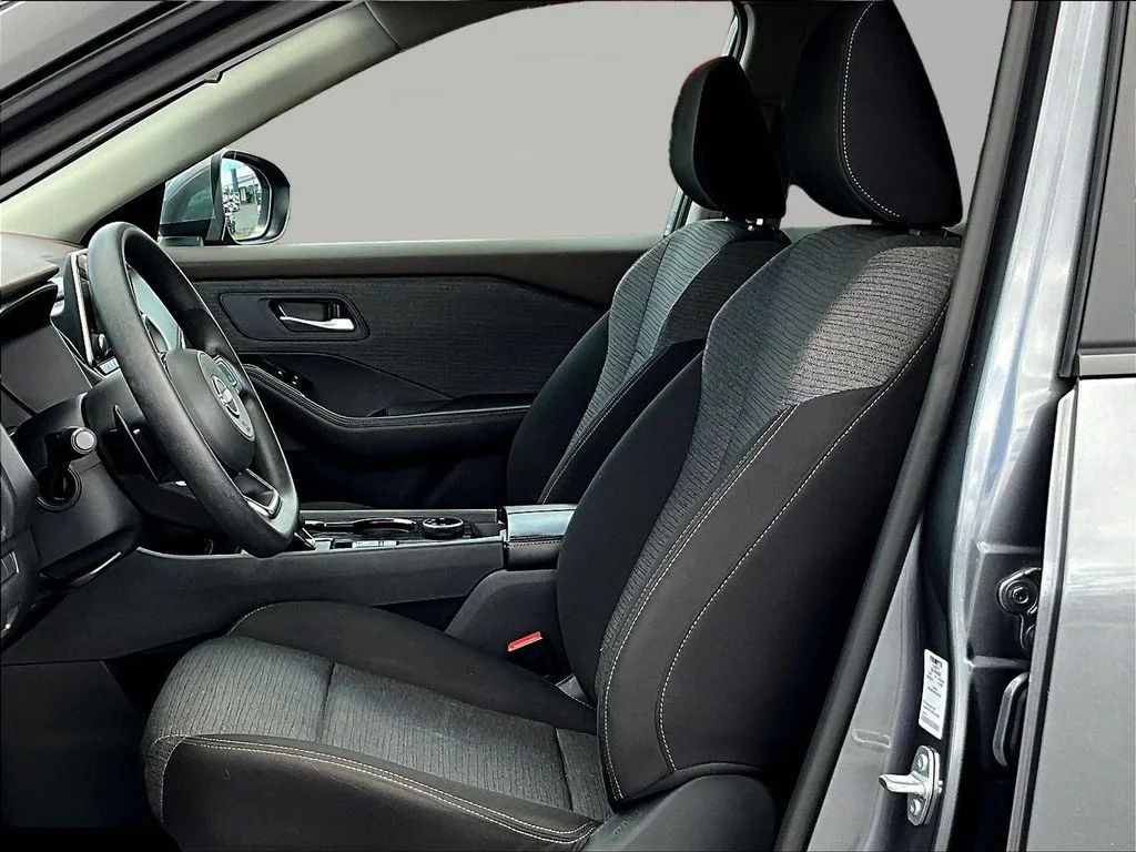 Used 2023 Gun Metallic Nissan SV image 23