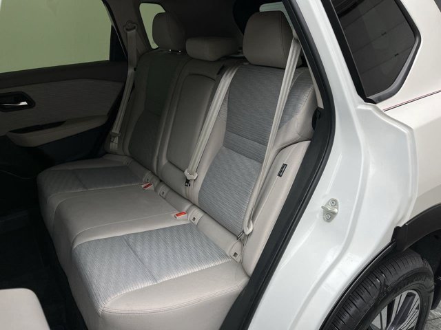 Used 2023 Pearl White Tricoat Nissan SV image 10