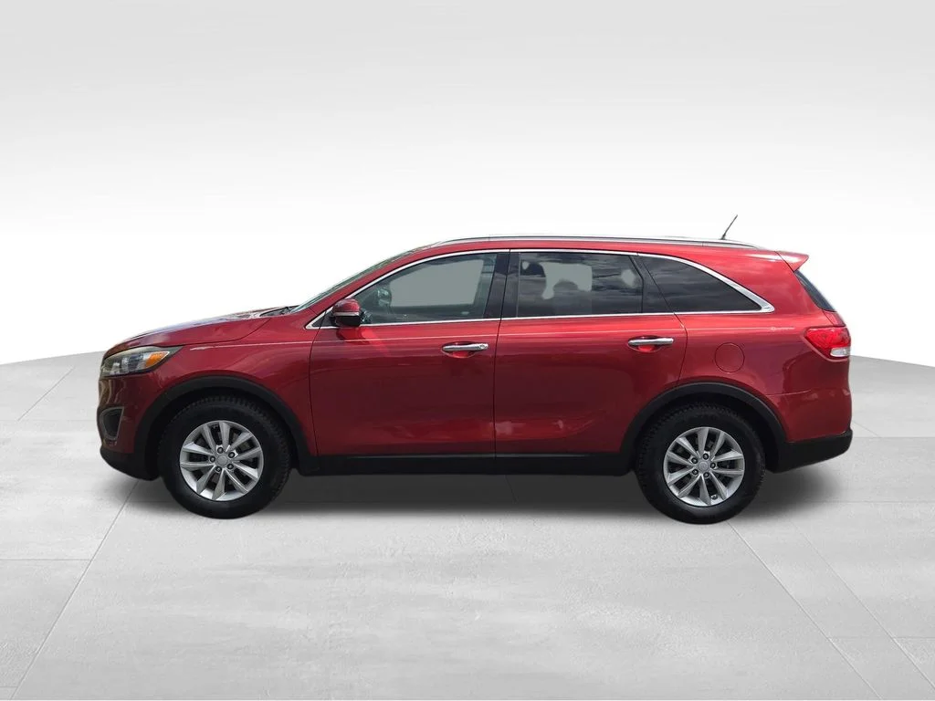 Used 2017 Red Kia LX image 14