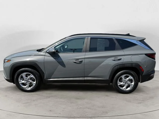 Used 2024 Gray Hyundai SEL image 2
