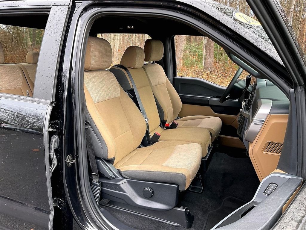 Used 2023 Black Ford XLT image 11