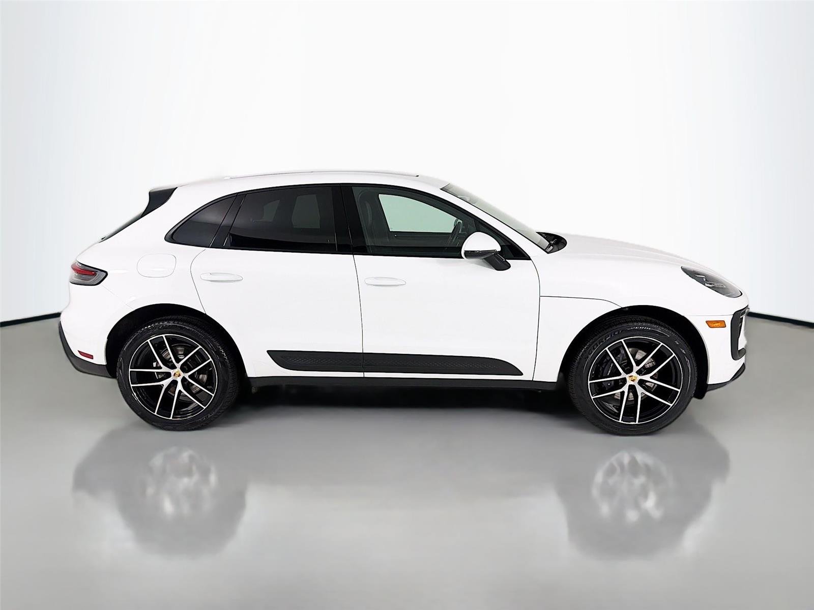 Used 2023 White Porsche T image 27