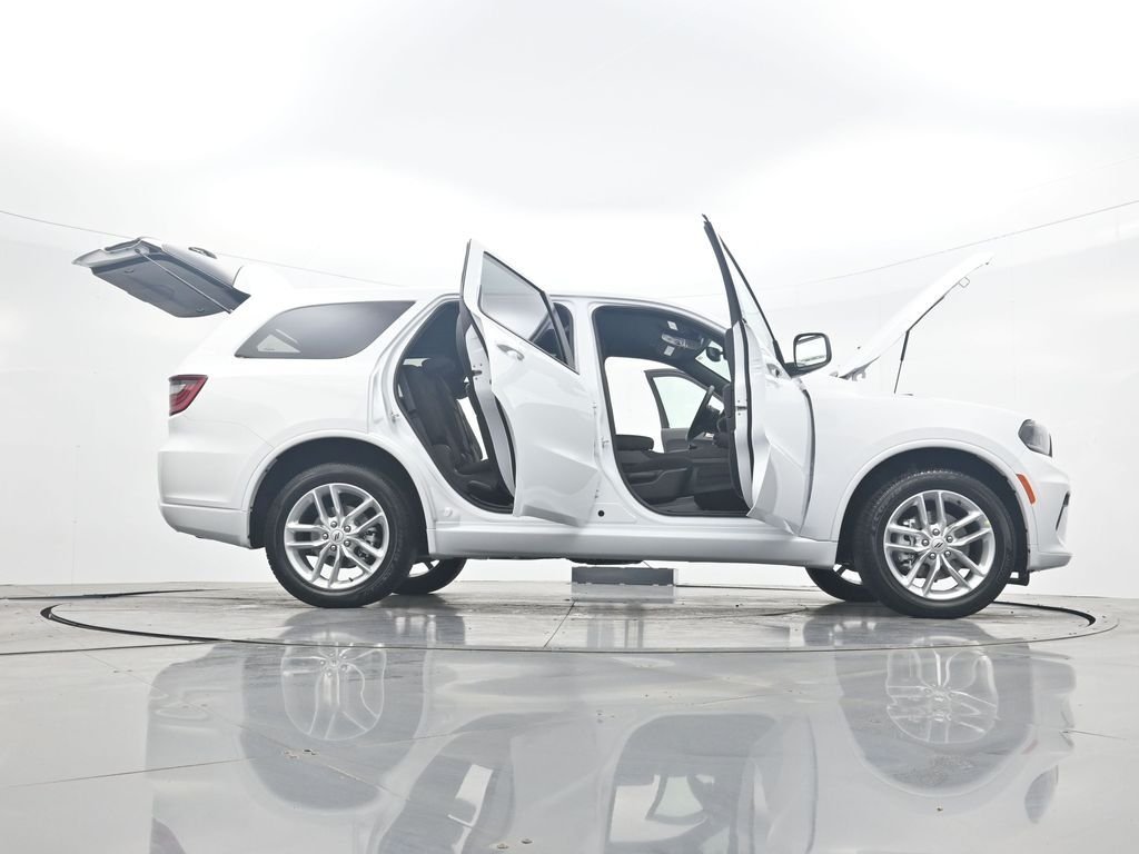New 2026 White Knuckle Clear-Coat Exterior Paint Dodge GT image 48