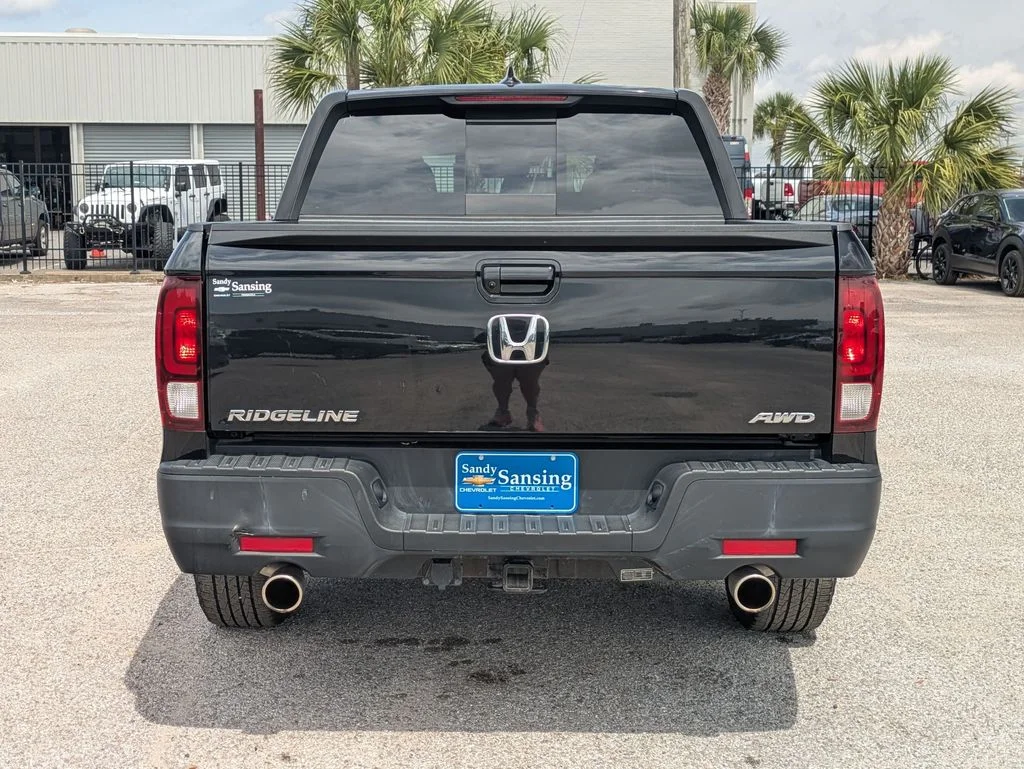 Used 2023 Black Honda RTL image 4