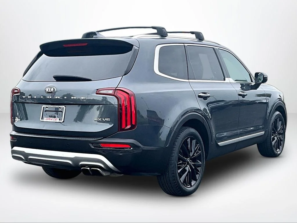 Used 2020 Gray Kia SX image 2