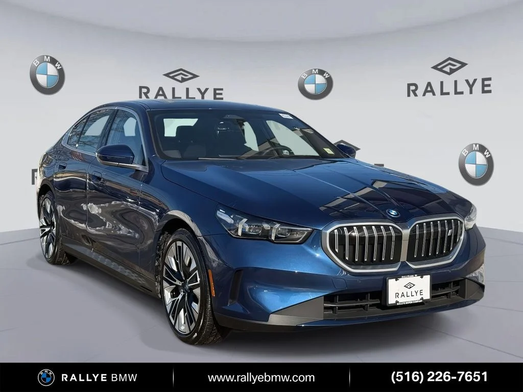 2024 BMW i5 eDrive40's photo