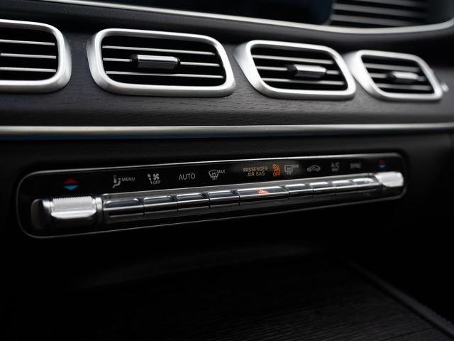Used 2024  Mercedes-Benz GLS 450 image 26