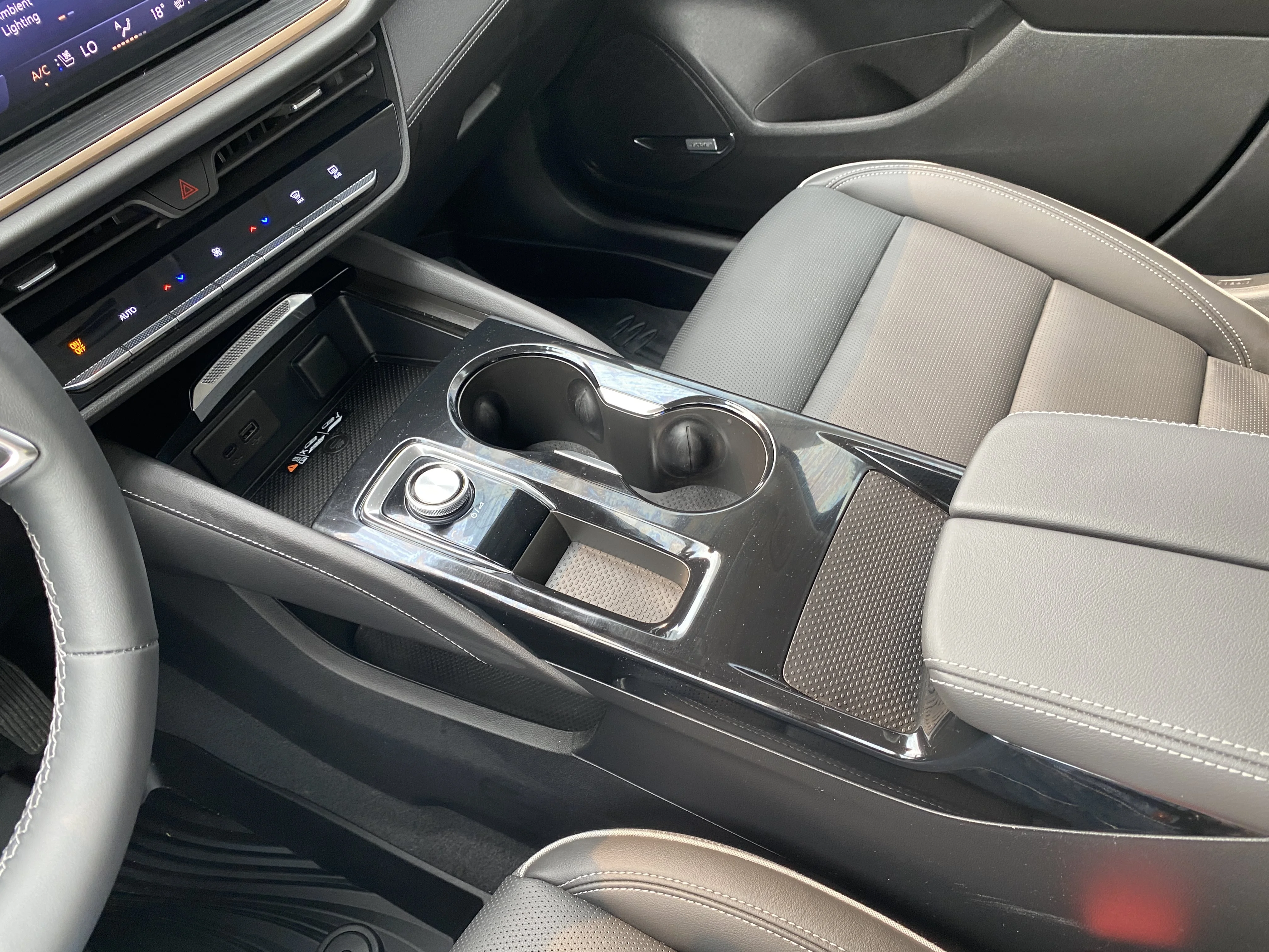 Certified Used 2025 Red Buick Avenir AWD image 19