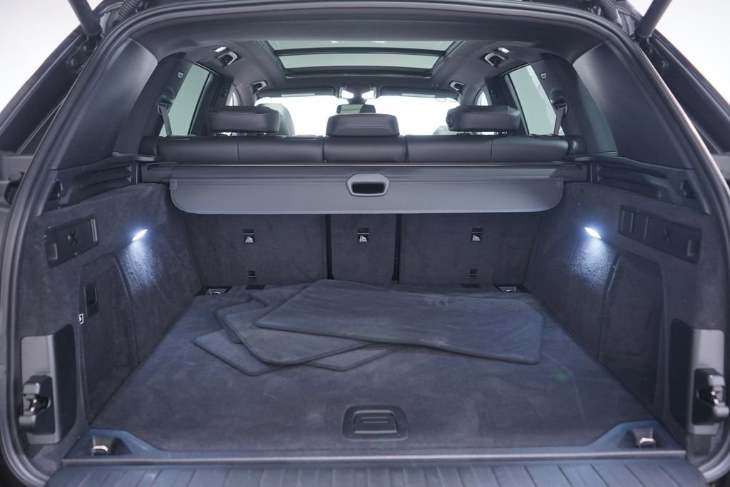 Used 2023 Dark Graphite BMW xDrive40i image 23