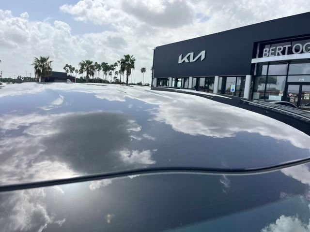 Used 2024 Black Kia LX image 9