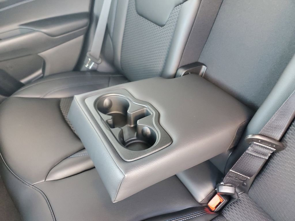 New 2026 Hydro Blue Pearlcoat Jeep Latitude image 9