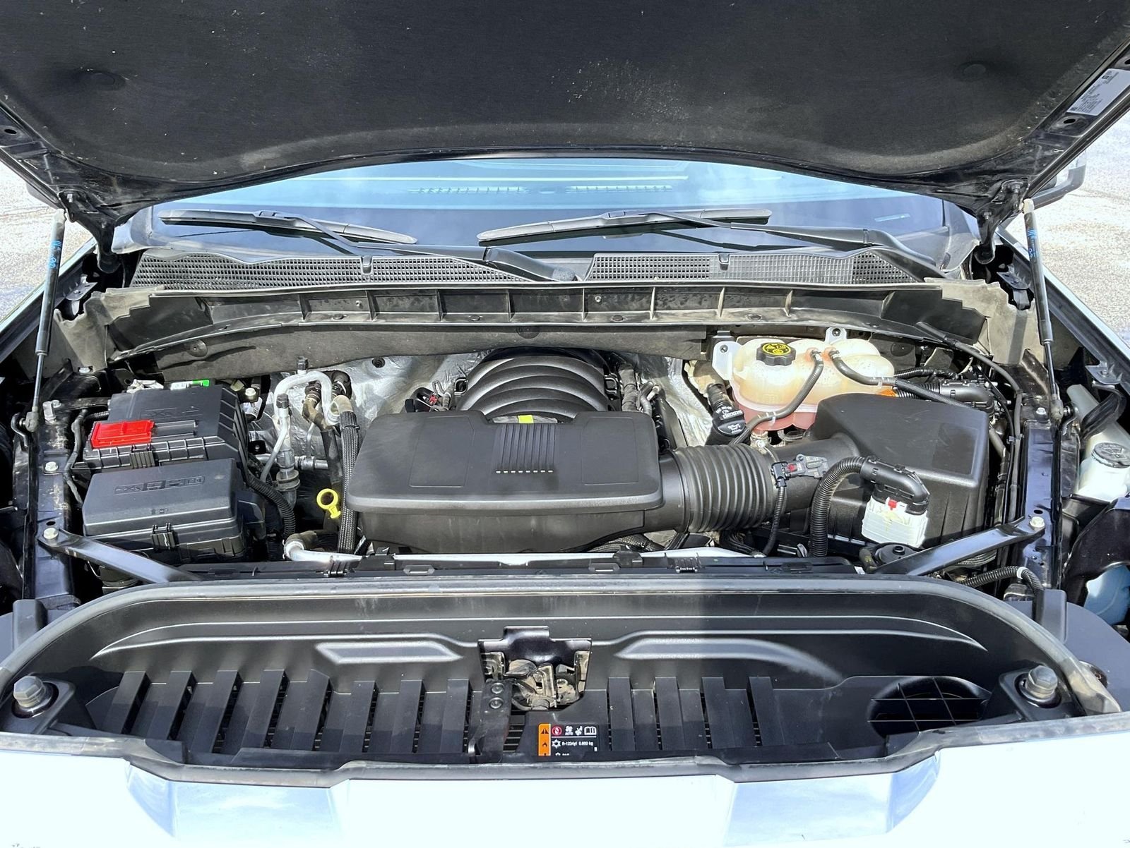 Used 2022 Silver GMC SLT image 24