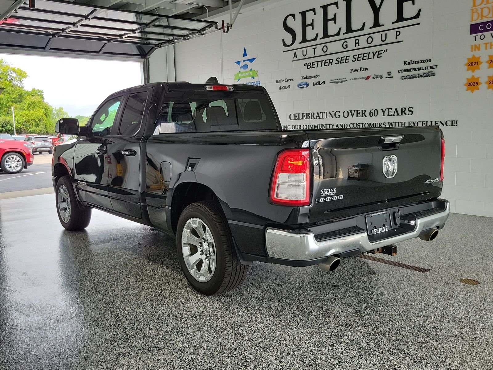 Used 2019 Black Ram Big Horn/Lone Star image 3