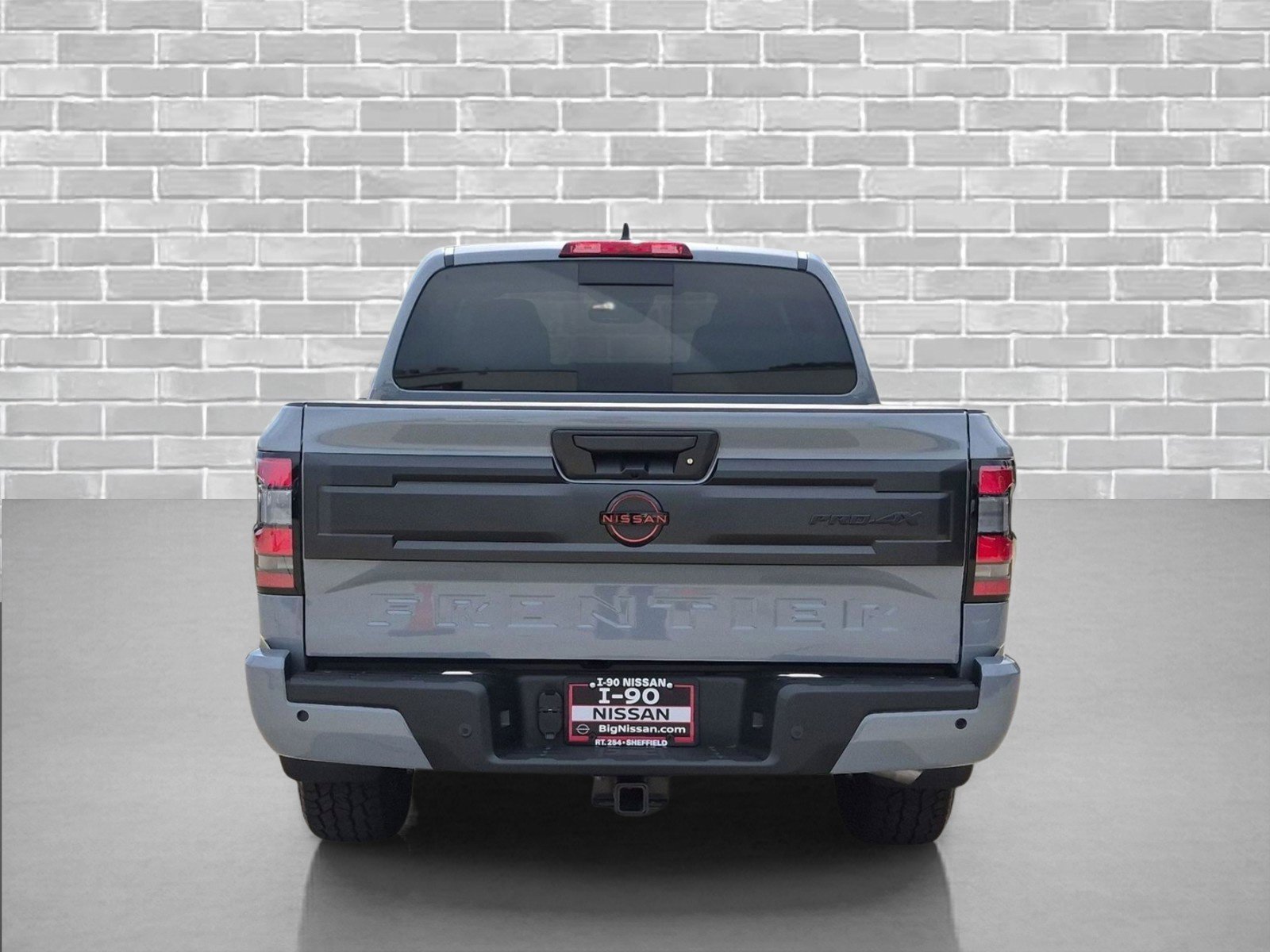 New 2027 Boulder Gray Pearl Nissan Crew Cab PRO-4X® image 8